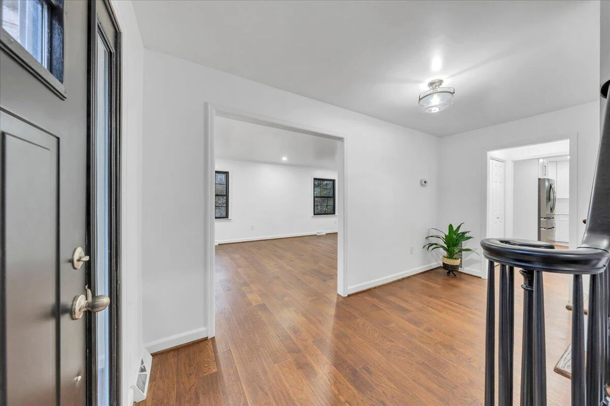 5233 Crossbow CIR - Photo 10
