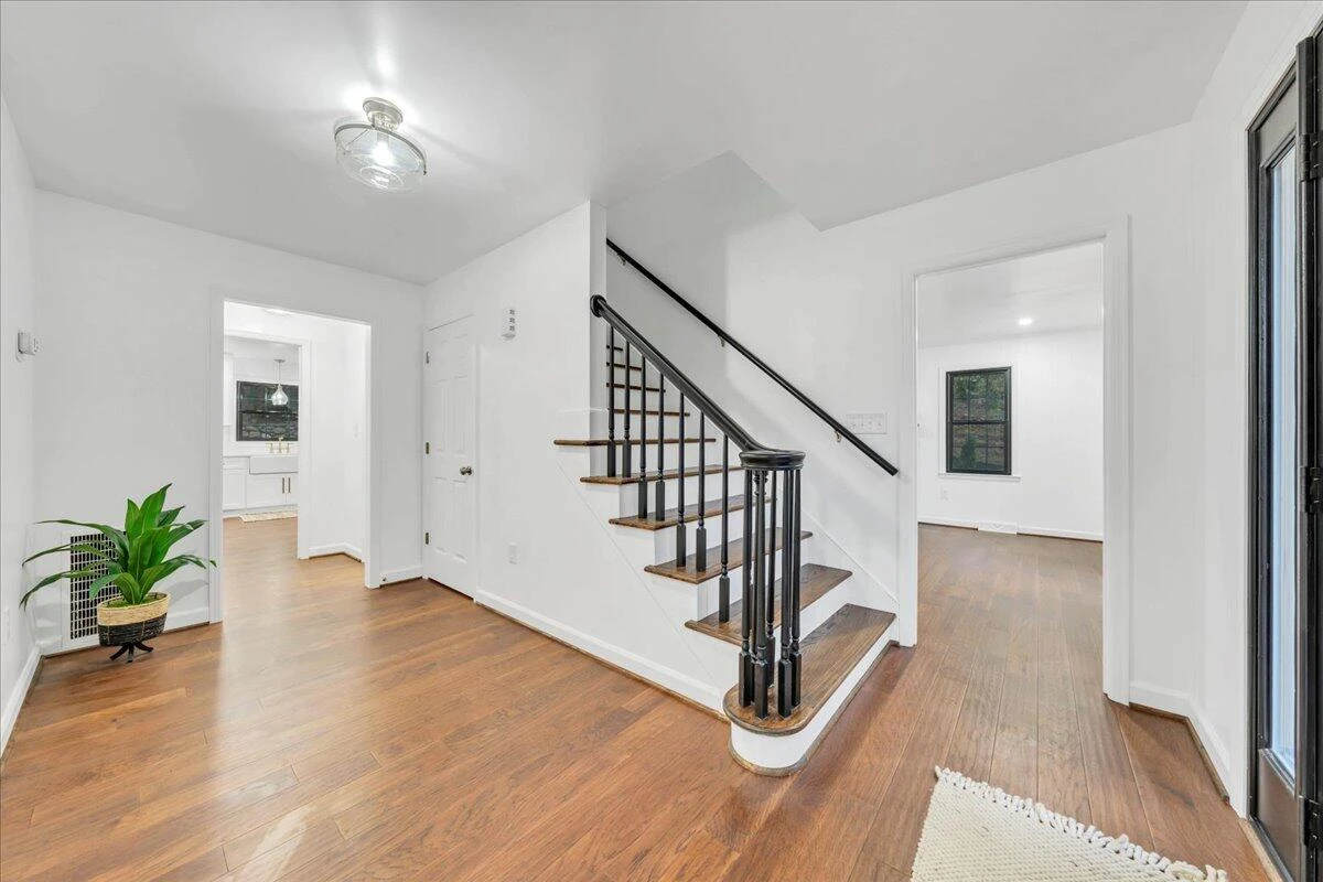5233 Crossbow CIR - Photo 11