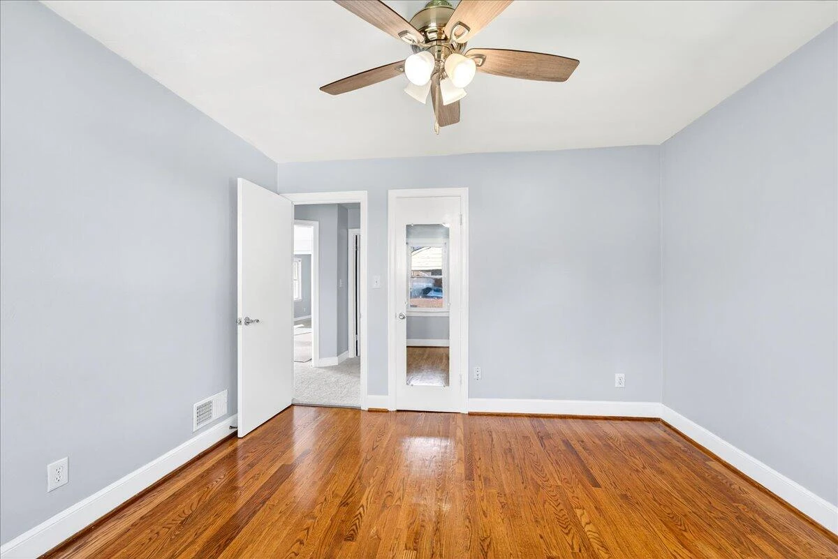 2048 Laura RD - Photo 26