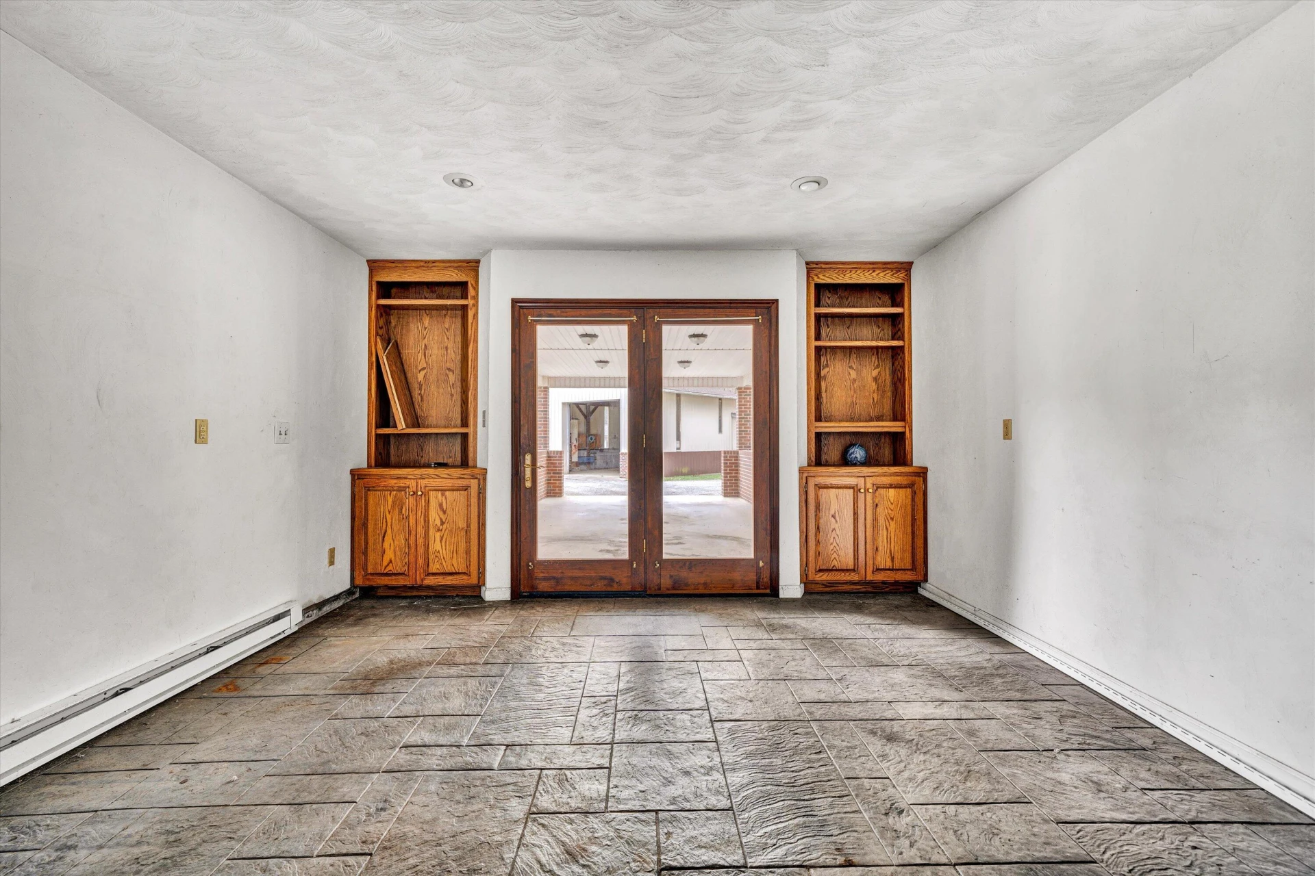 1305 FOOTHILLS RD - Photo 32