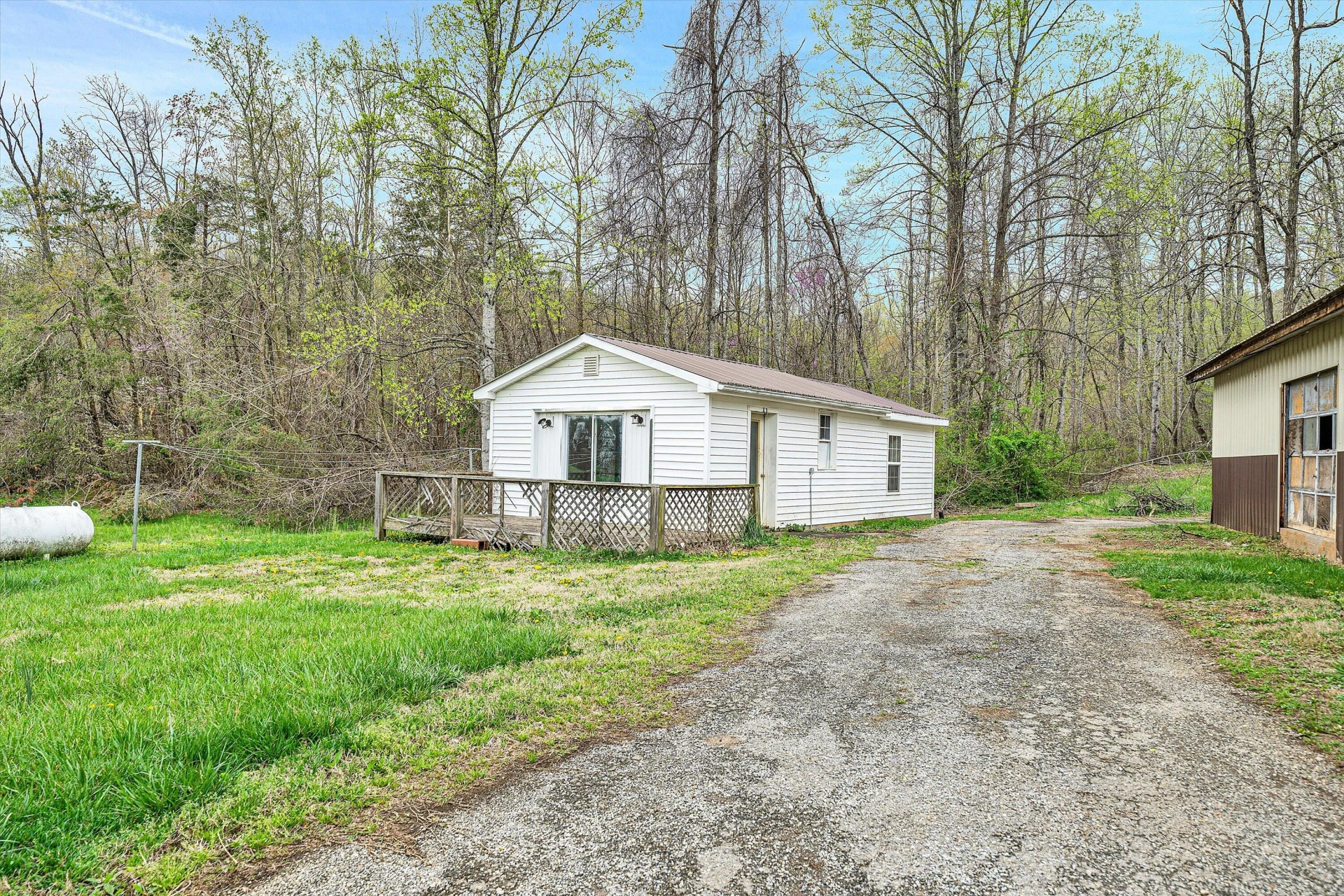 1305 FOOTHILLS RD - Photo 8