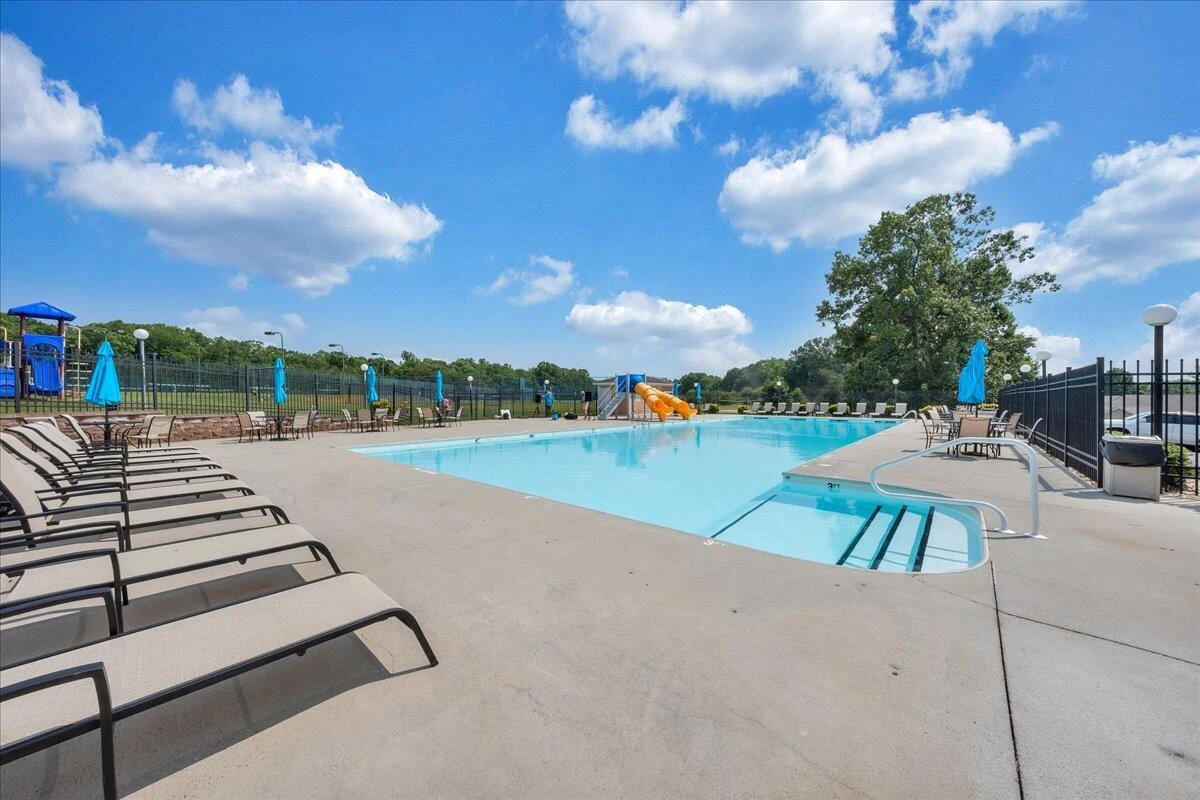 1050 Westerham CT - Photo 108