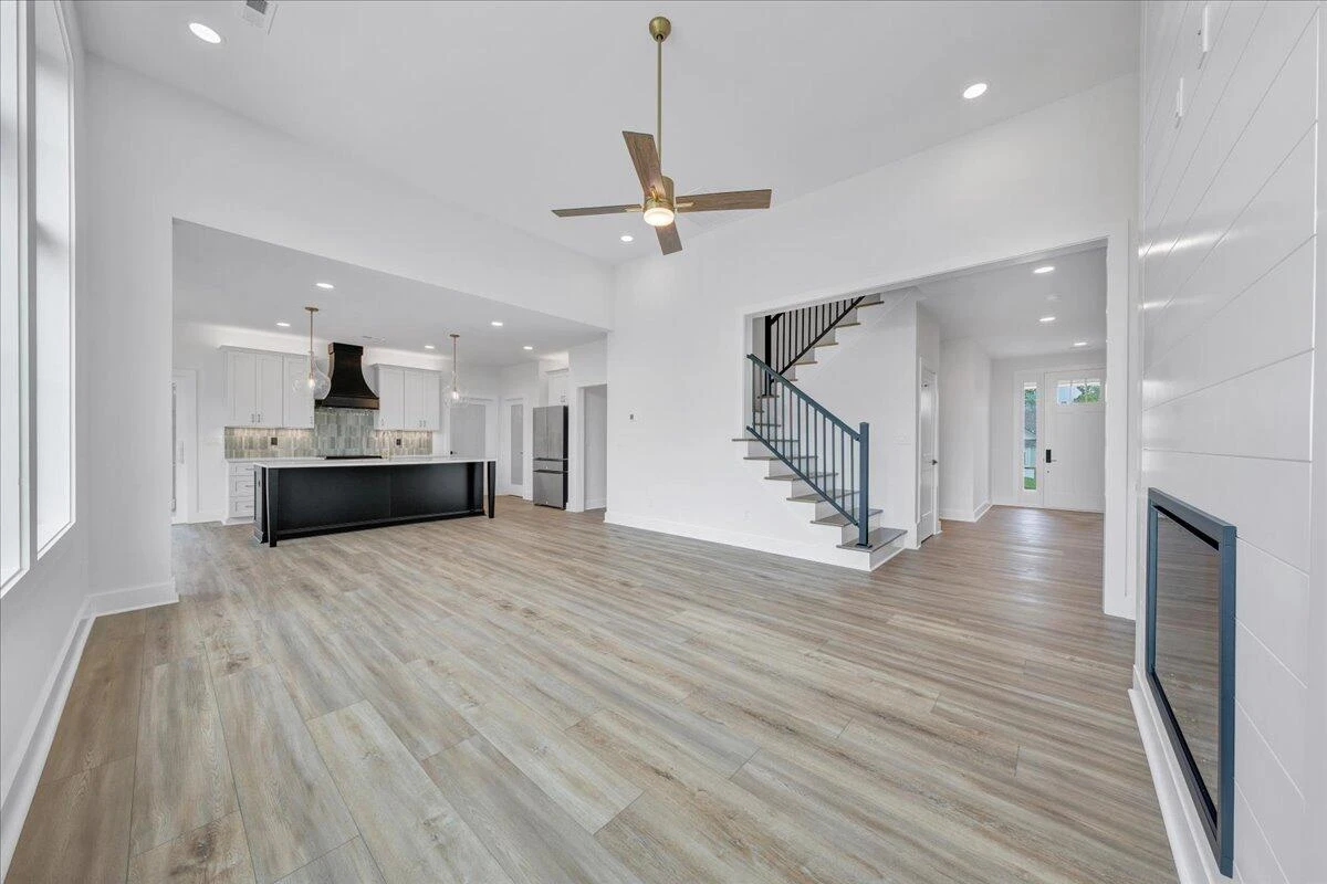1050 Westerham CT - Photo 18