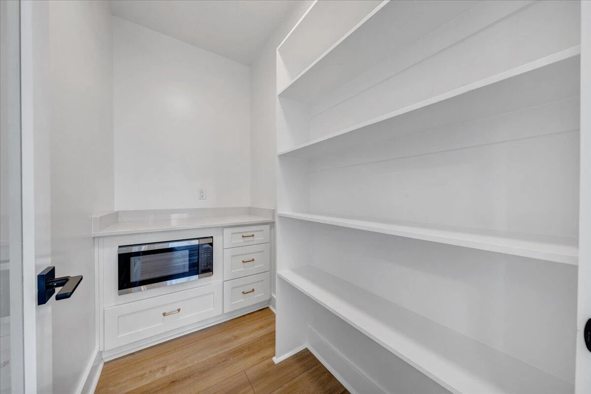 1050 Westerham CT - Photo 32