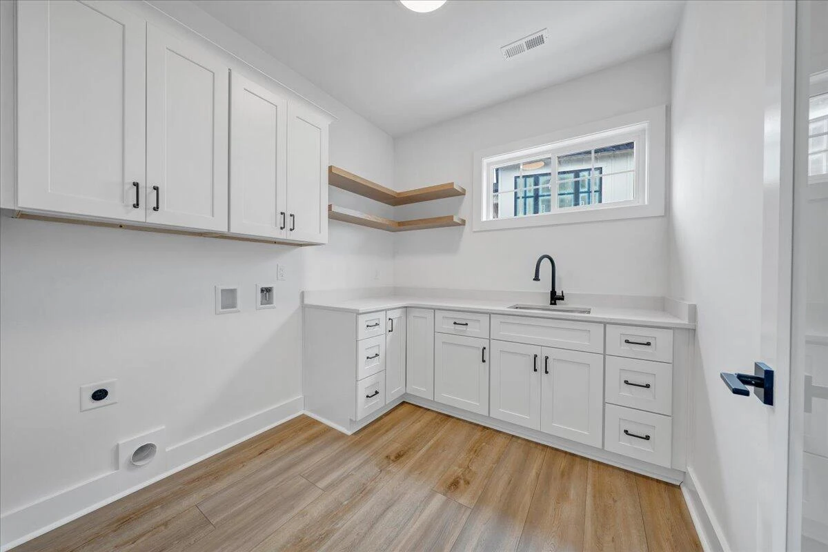 1050 Westerham CT - Photo 33