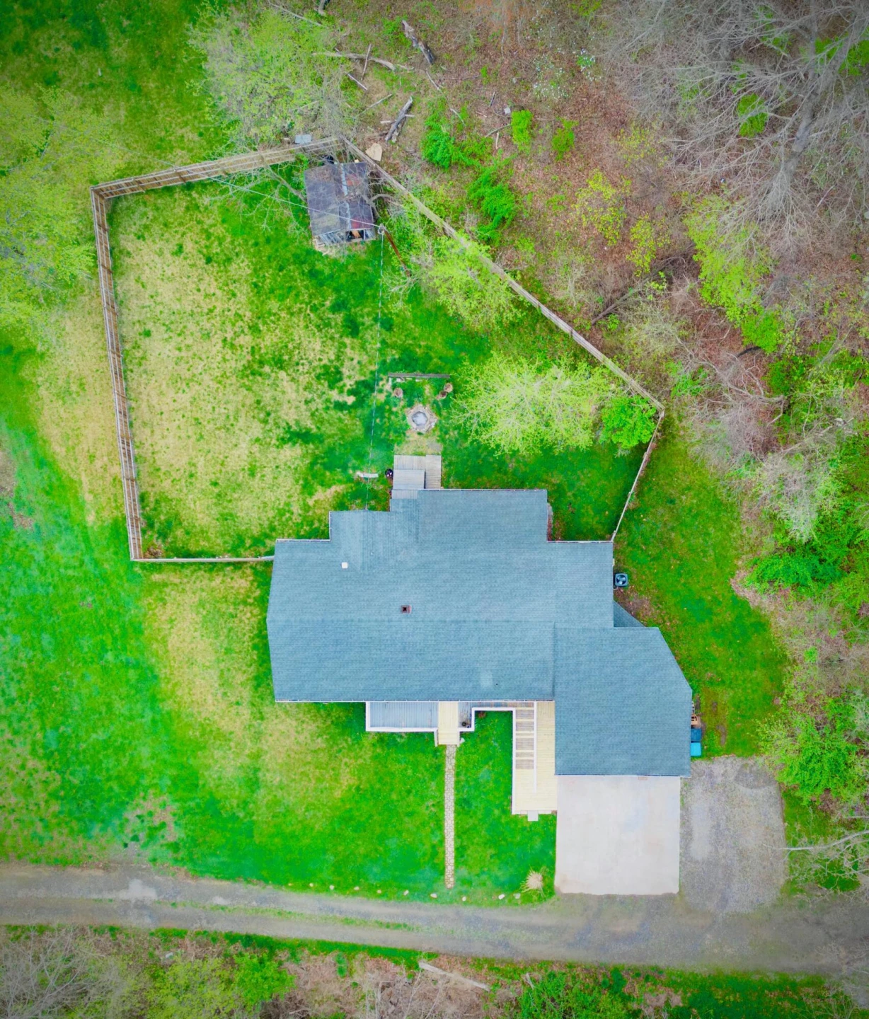 3826 Cravens Creek RD - Photo 4