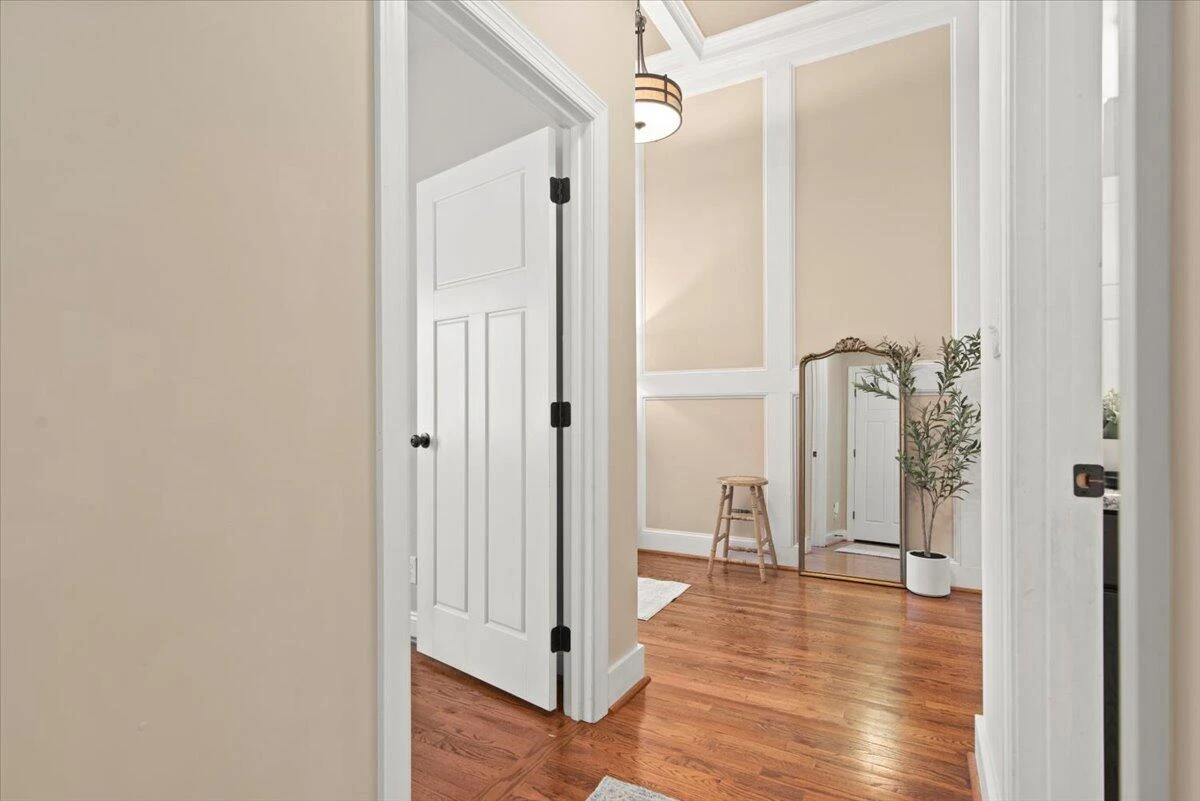 207 Creekview CT - Photo 34