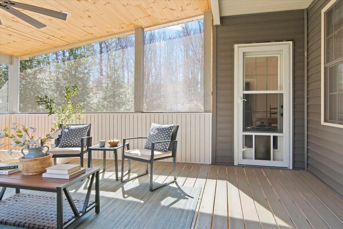 207 Creekview CT - Photo 42