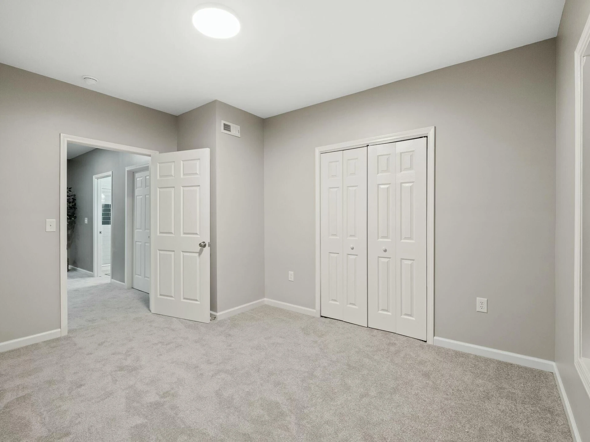 447 WOODS EDGE DR - Photo 60