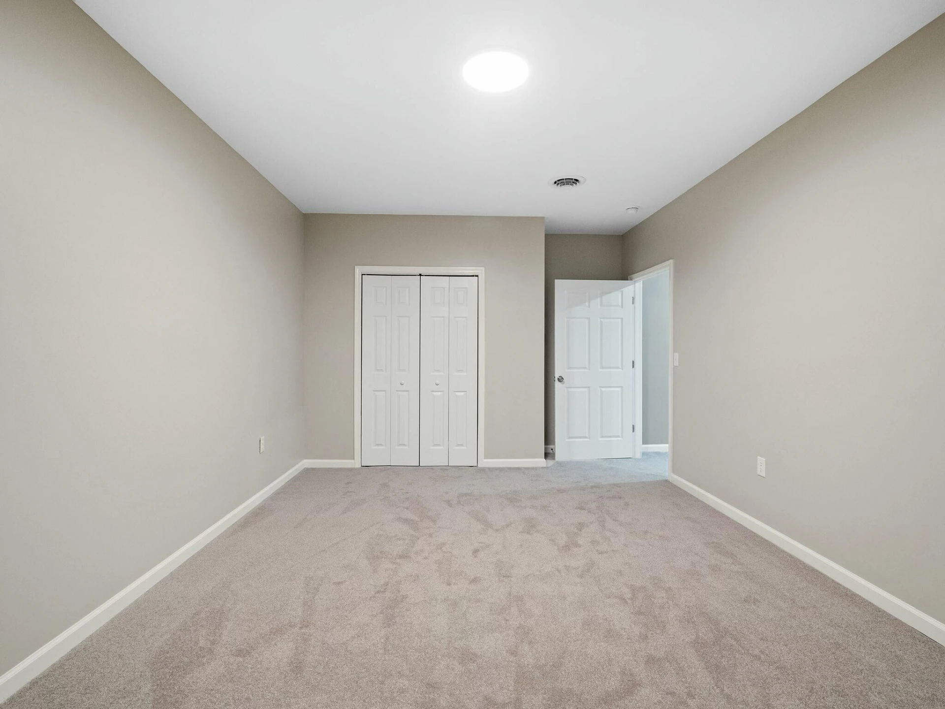 447 WOODS EDGE DR - Photo 62