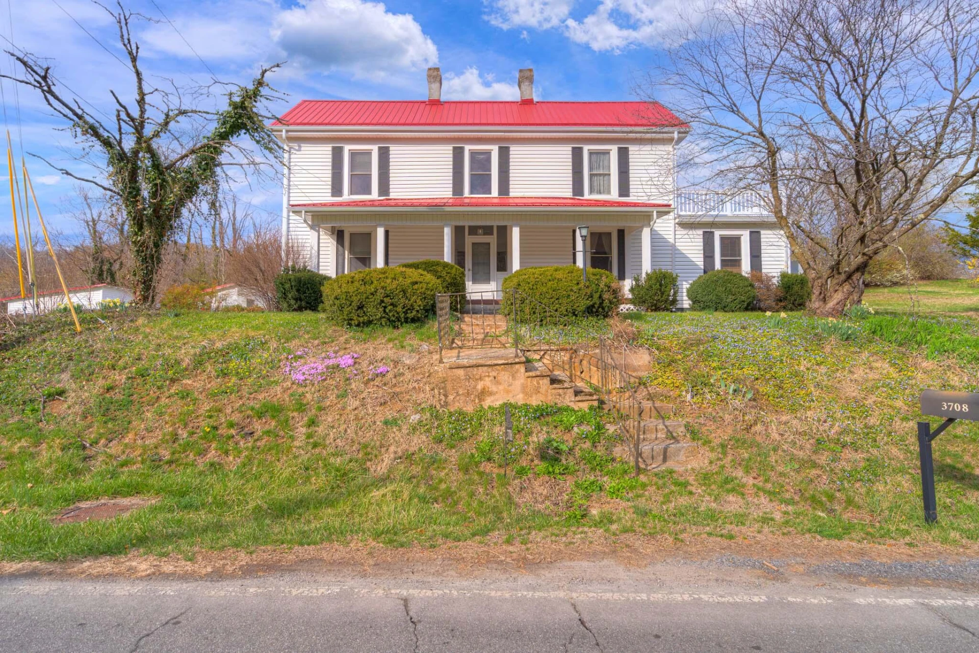 3708 Oldtown RD - Photo 2