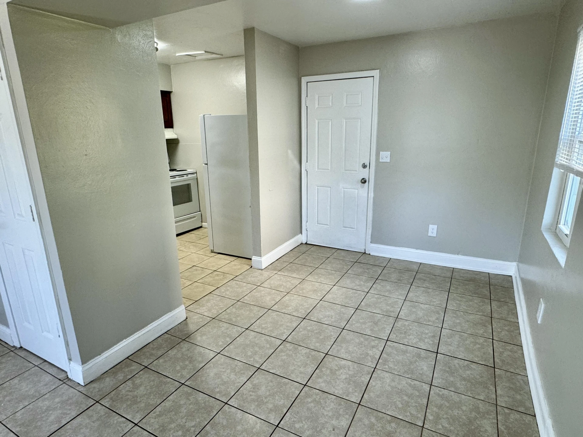 1602 Eastern AVE #& 1604 - Photo 4
