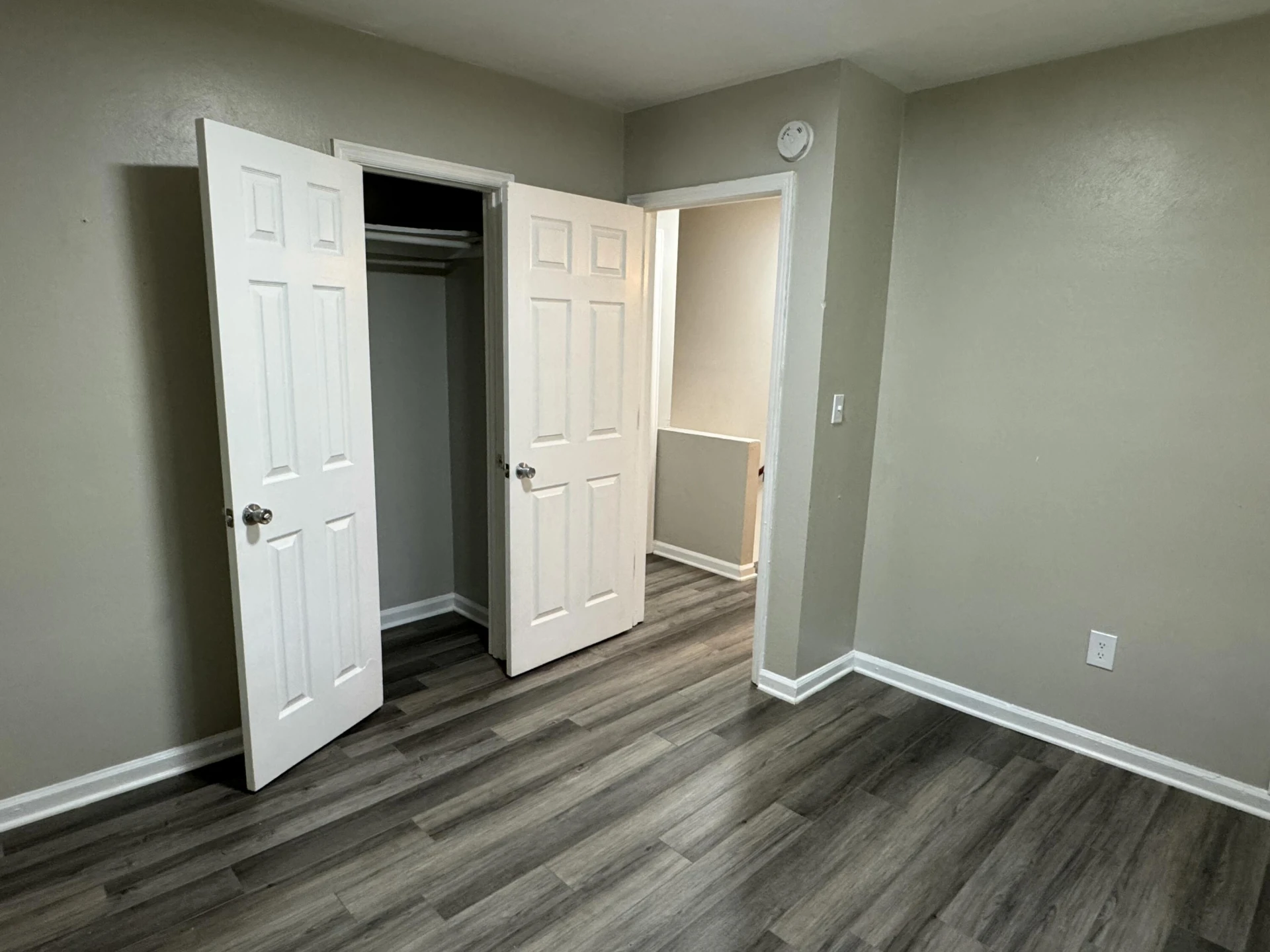 1602 Eastern AVE #& 1604 - Photo 7