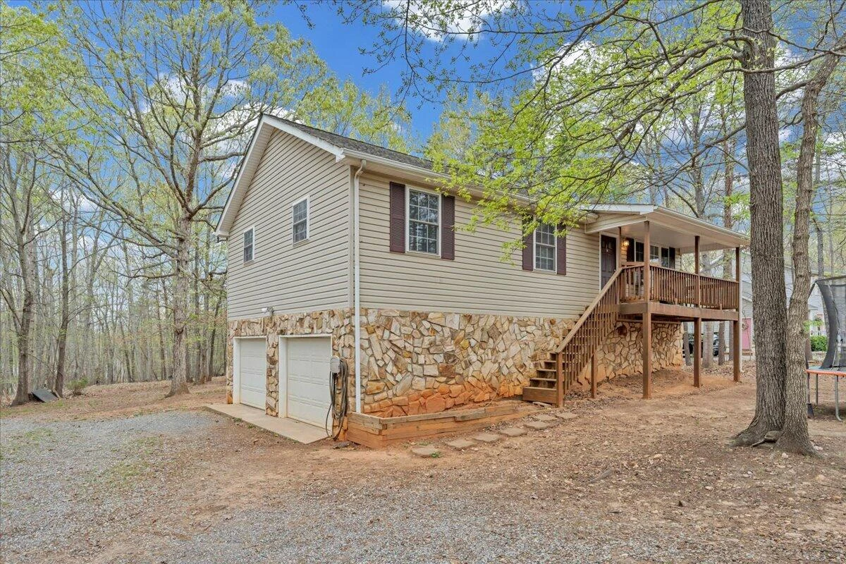 1157 Hales Ford RD