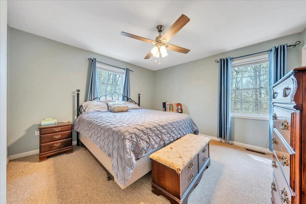 1157 Hales Ford RD - Photo 11