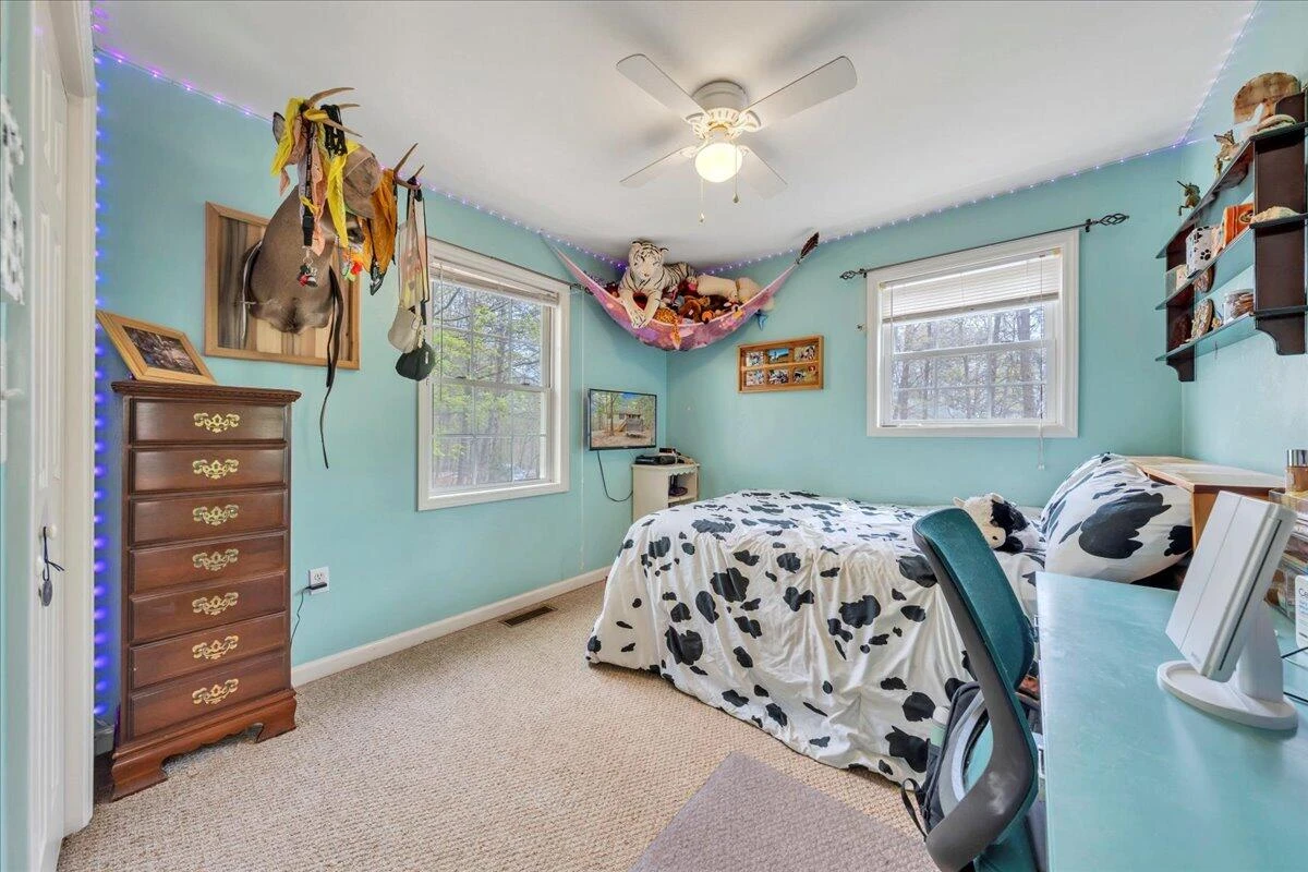 1157 Hales Ford RD - Photo 13