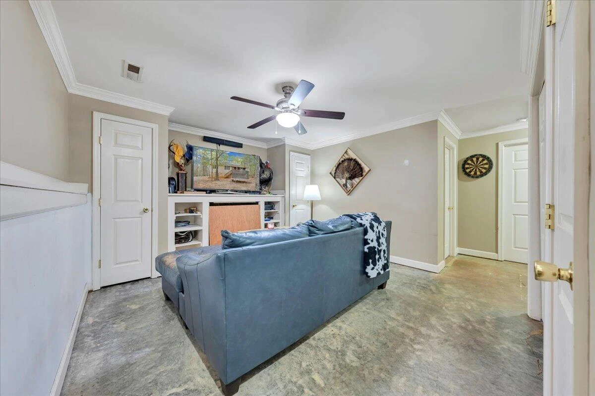 1157 Hales Ford RD - Photo 16