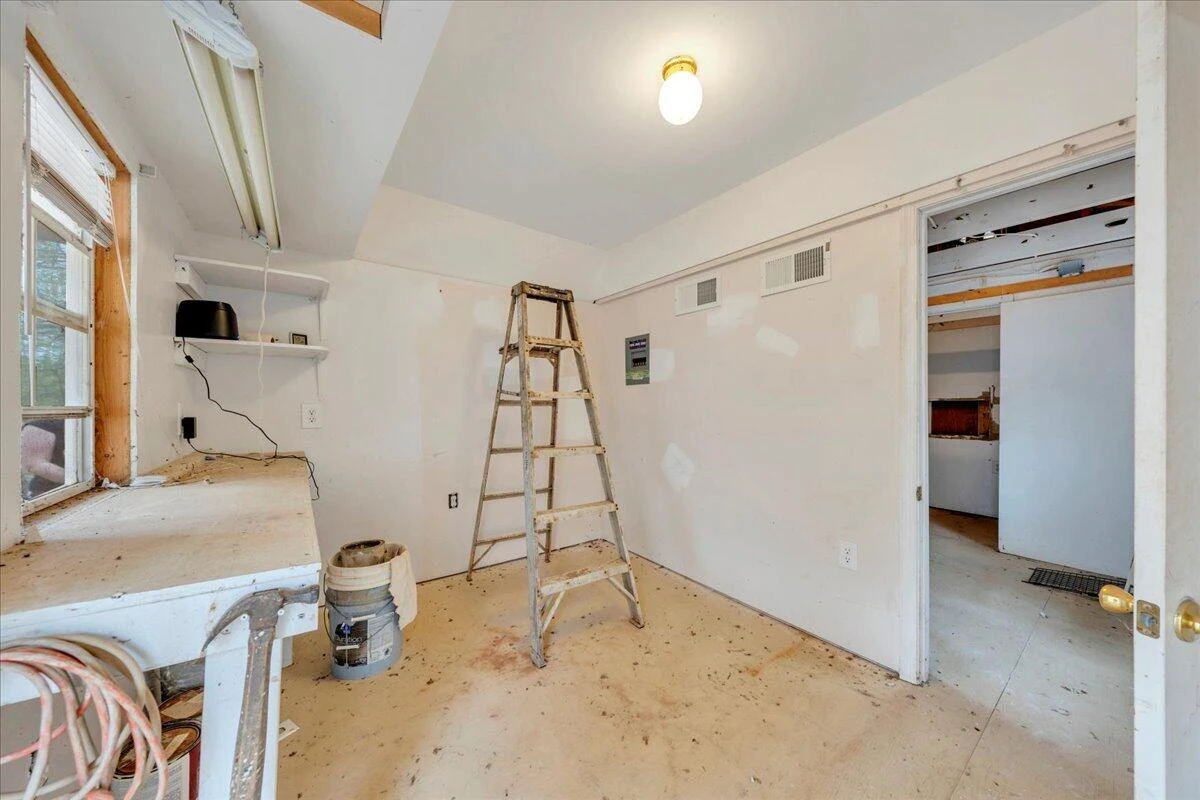 1157 Hales Ford RD - Photo 25