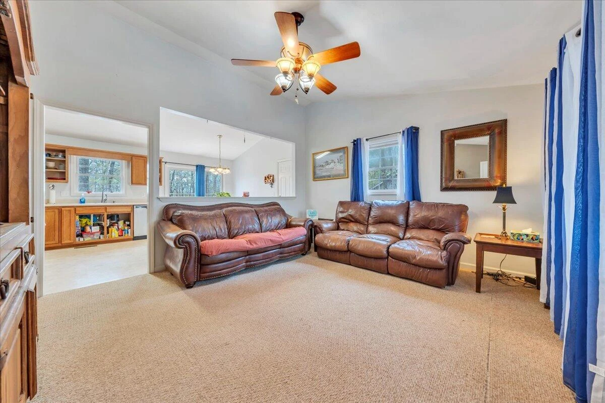 1157 Hales Ford RD - Photo 3