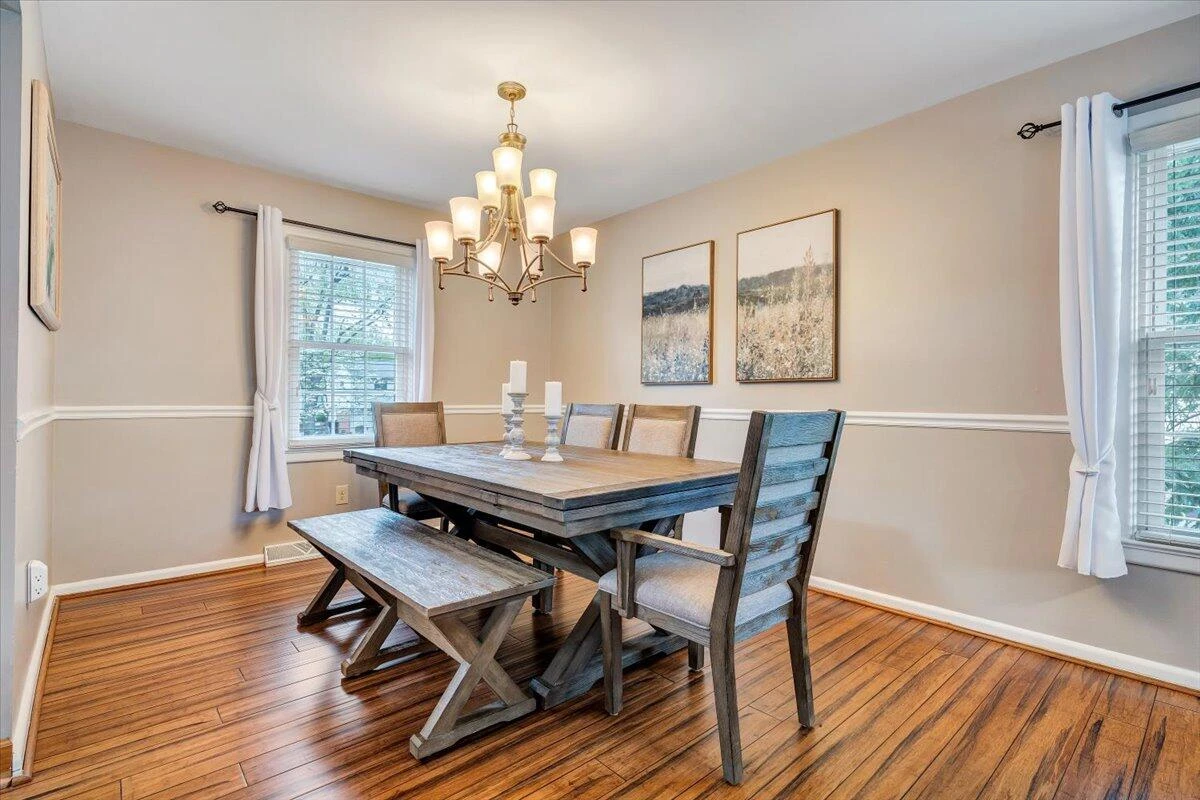 3862 Hyde Park DR - Photo 16