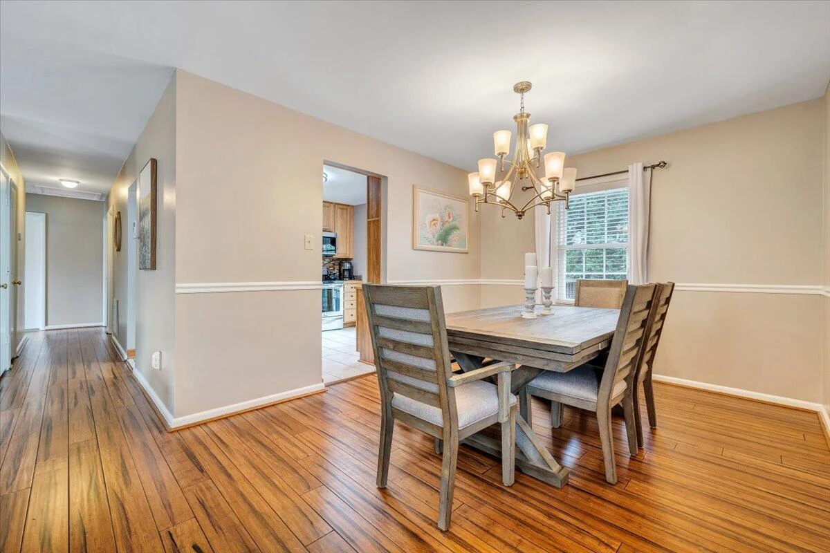 3862 Hyde Park DR - Photo 18