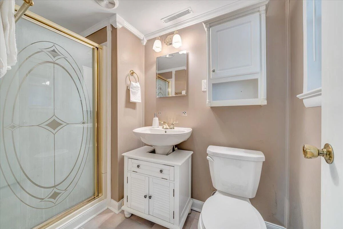 3862 Hyde Park DR - Photo 35