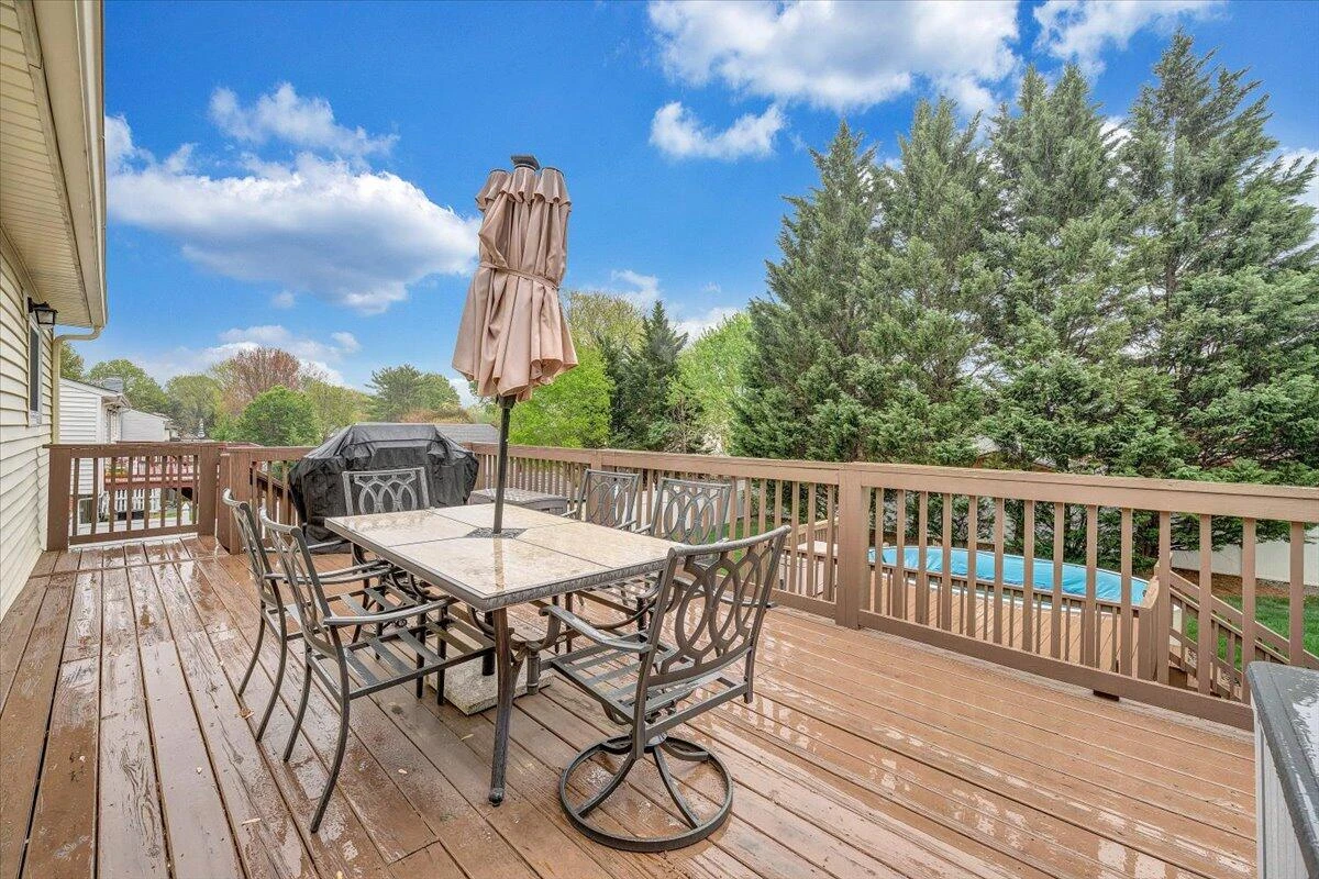 3862 Hyde Park DR - Photo 42