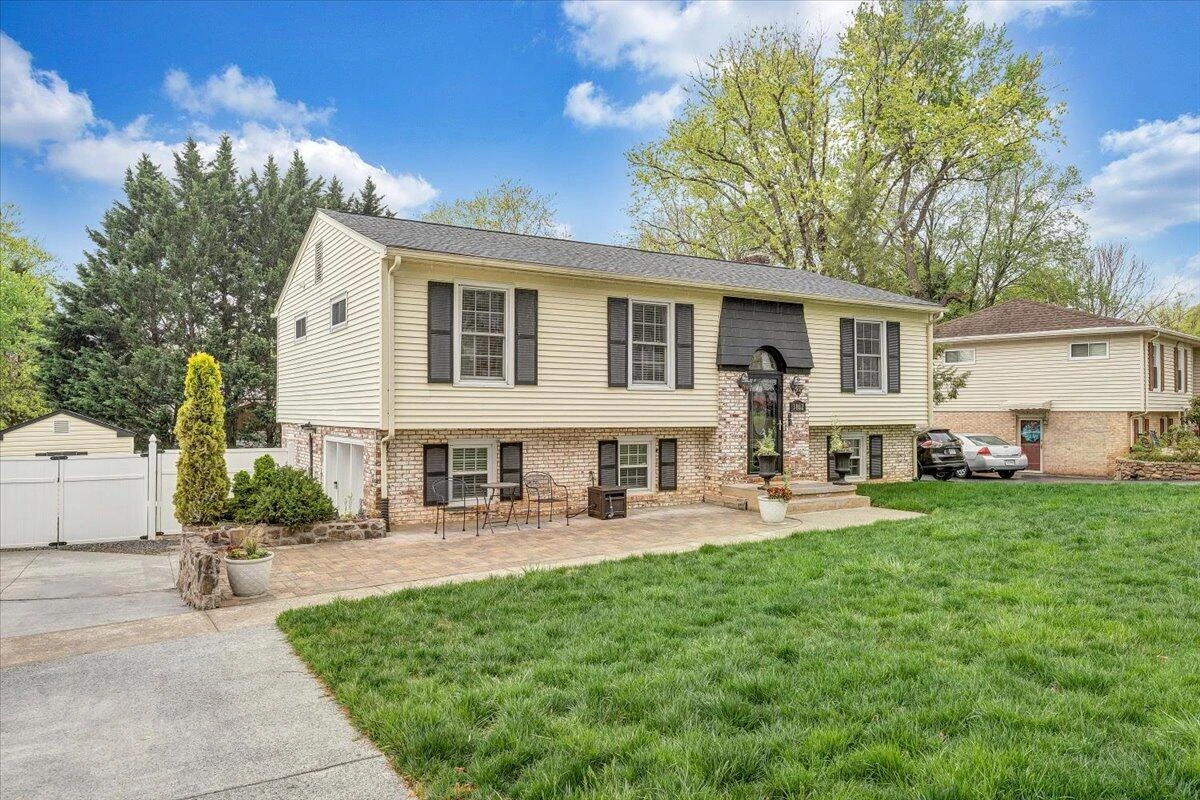 3862 Hyde Park DR - Photo 54