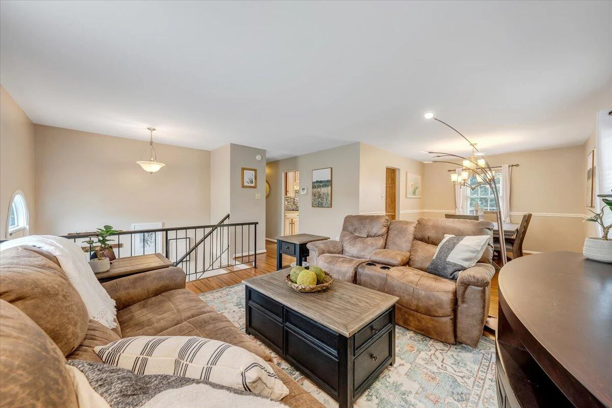 3862 Hyde Park DR - Photo 12