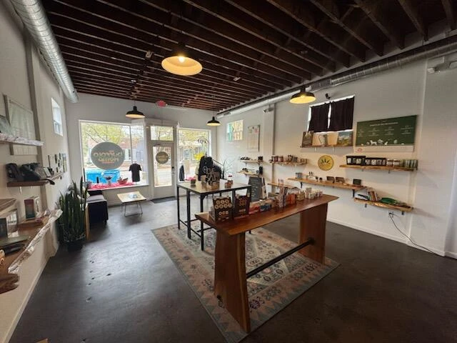 1110 Main ST - Photo 11