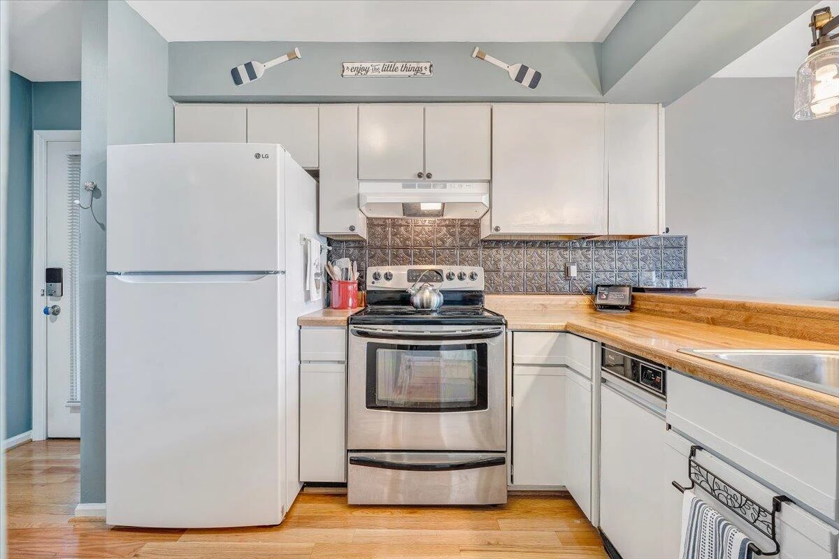 114 Waterside CIR #B-6 - Photo 12