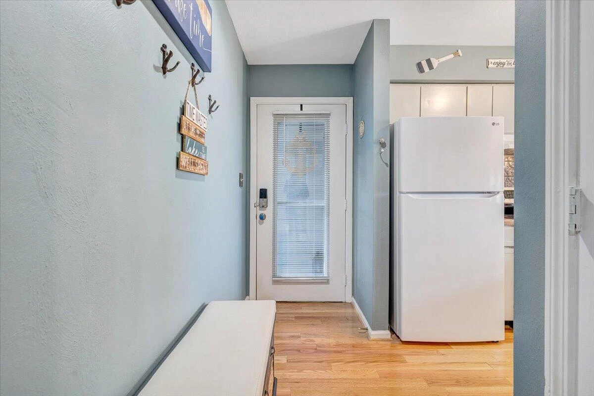 114 Waterside CIR #B-6 - Photo 4