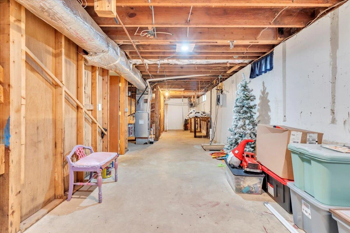 1332 Crawford AVE - Photo 22