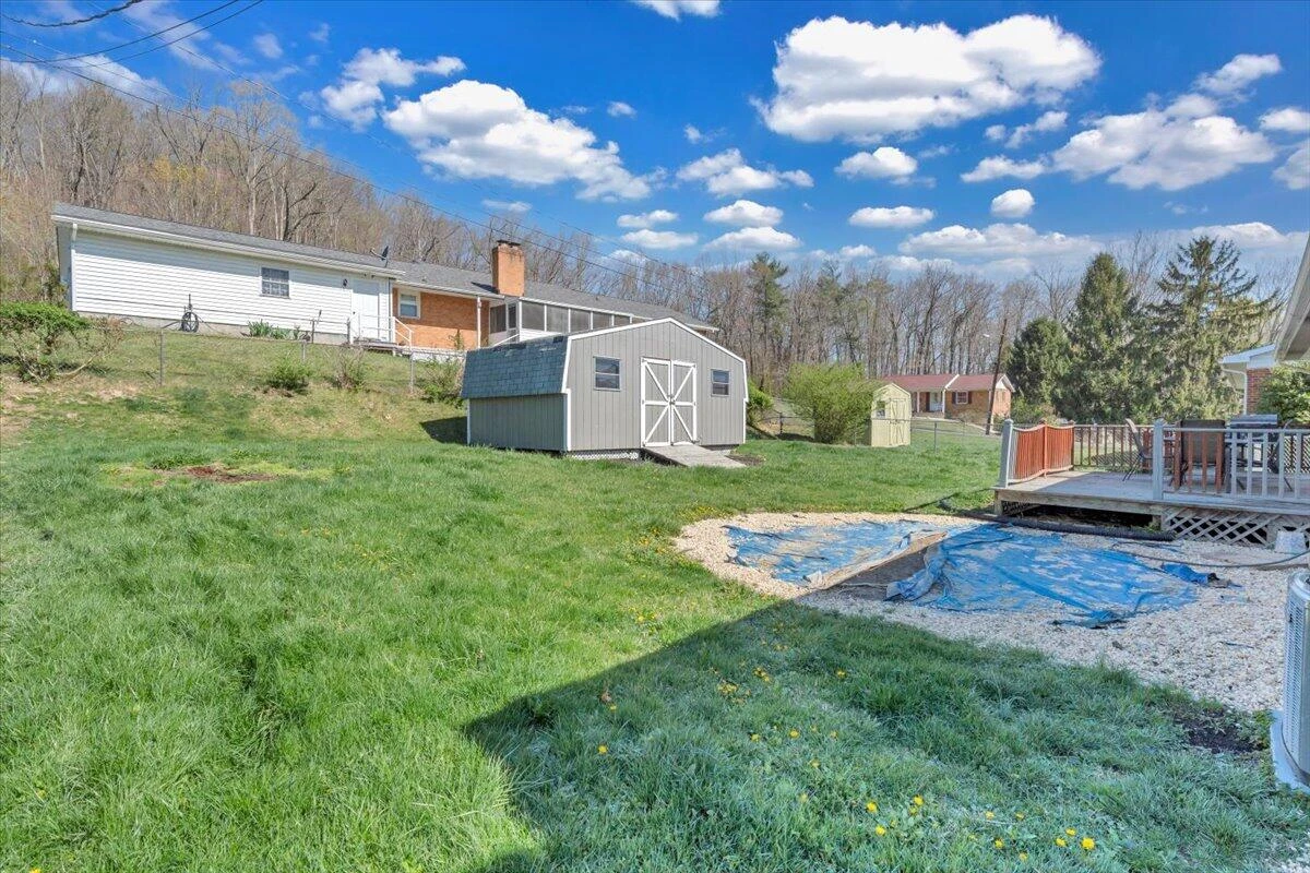 1332 Crawford AVE - Photo 33