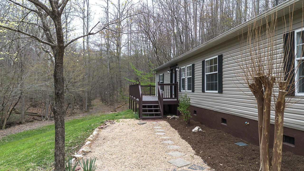 108 Trapper LN - Photo 3