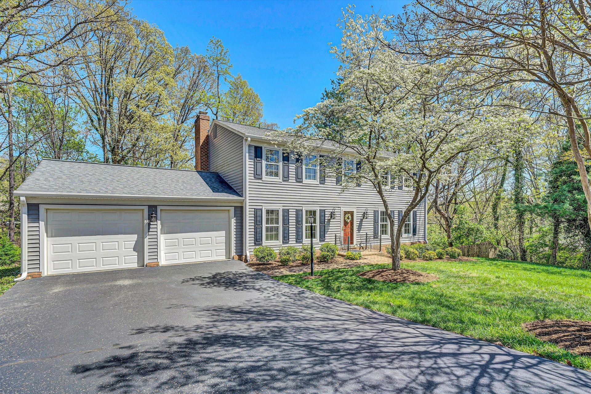 3218 Woodview RD