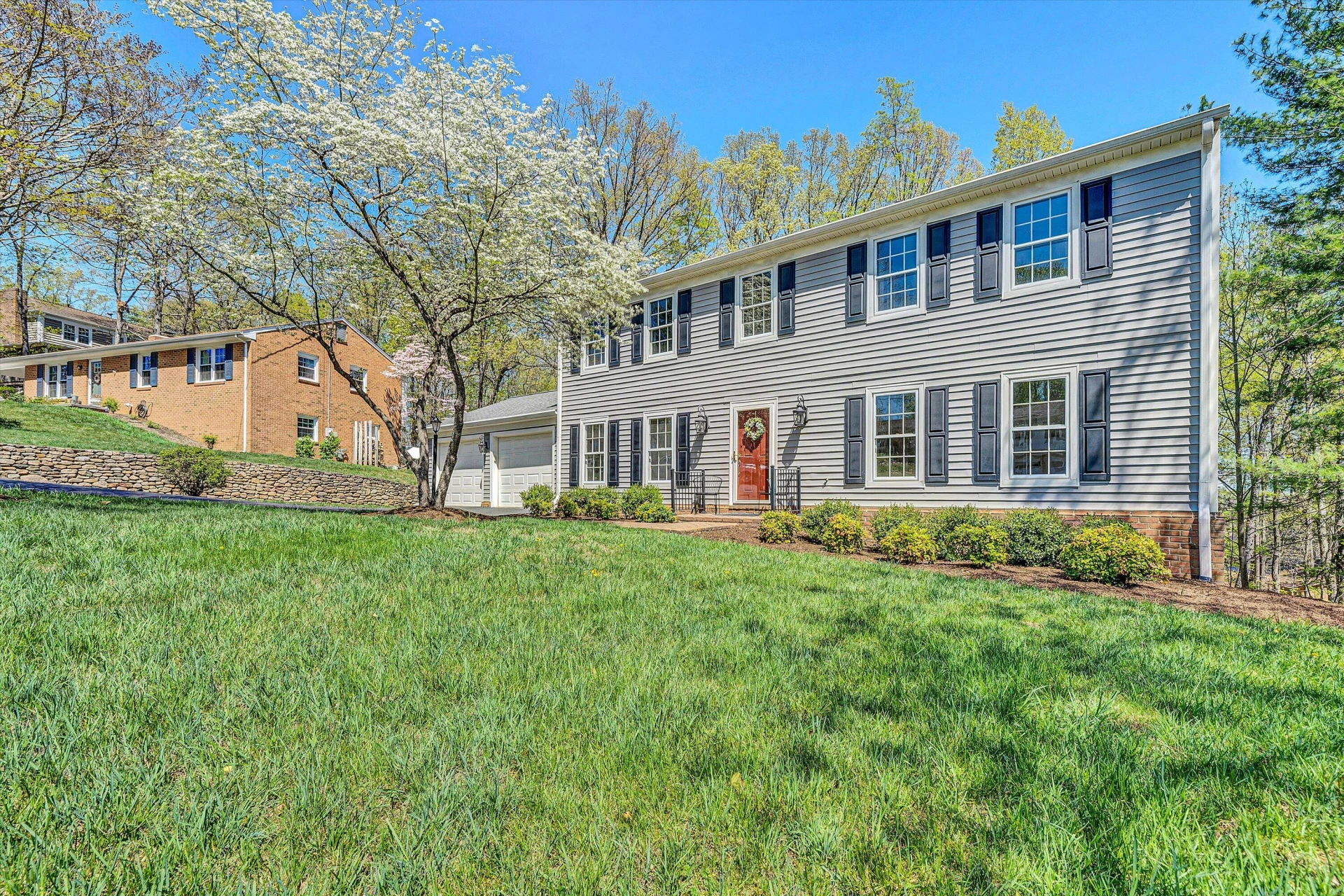 3218 Woodview RD - Photo 2