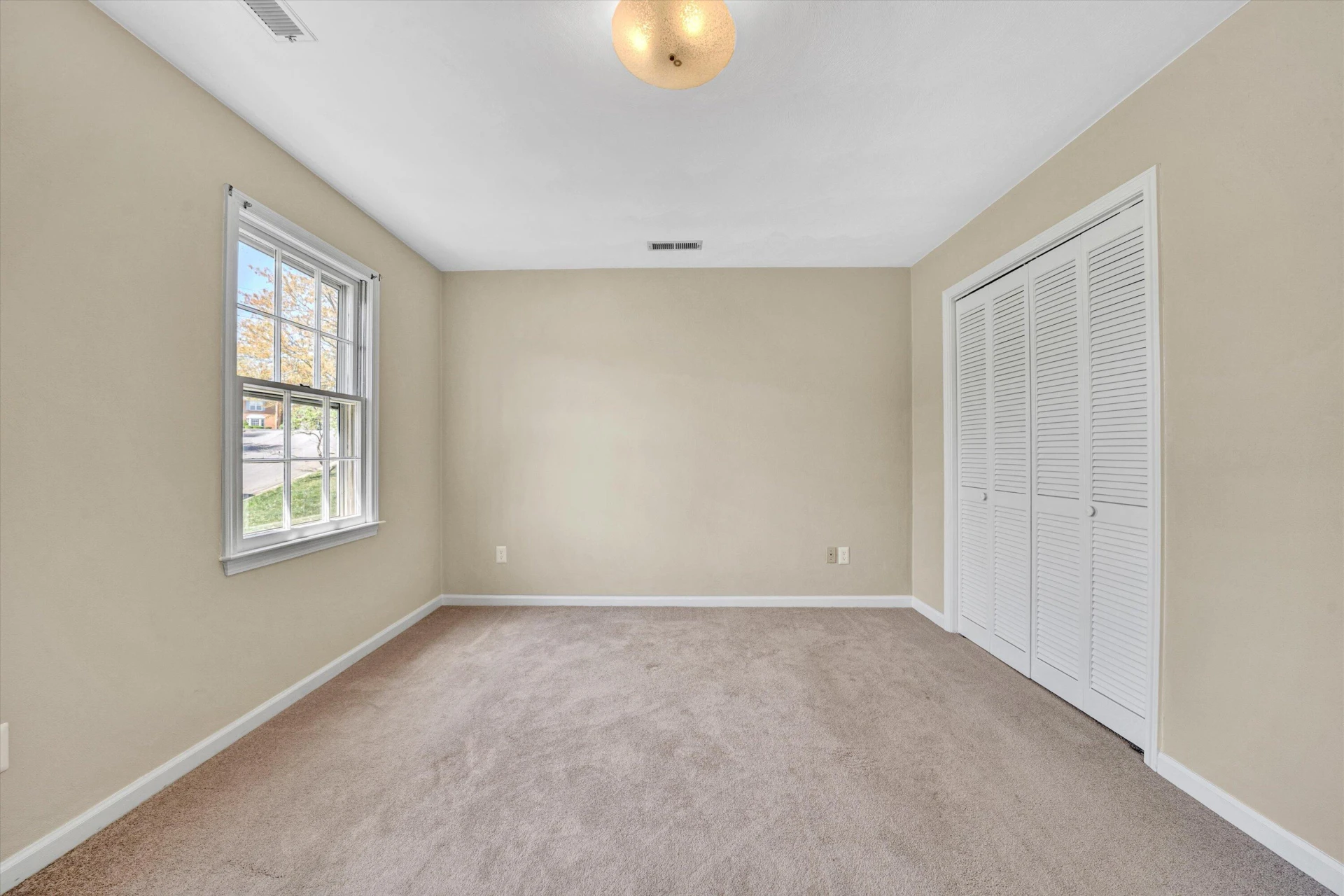 3218 Woodview RD - Photo 22