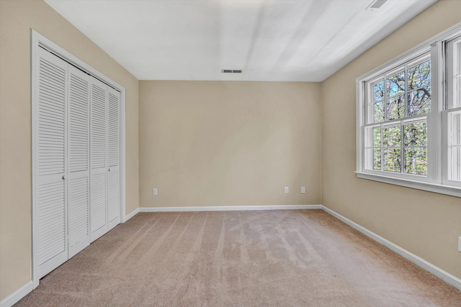 3218 Woodview RD - Photo 24