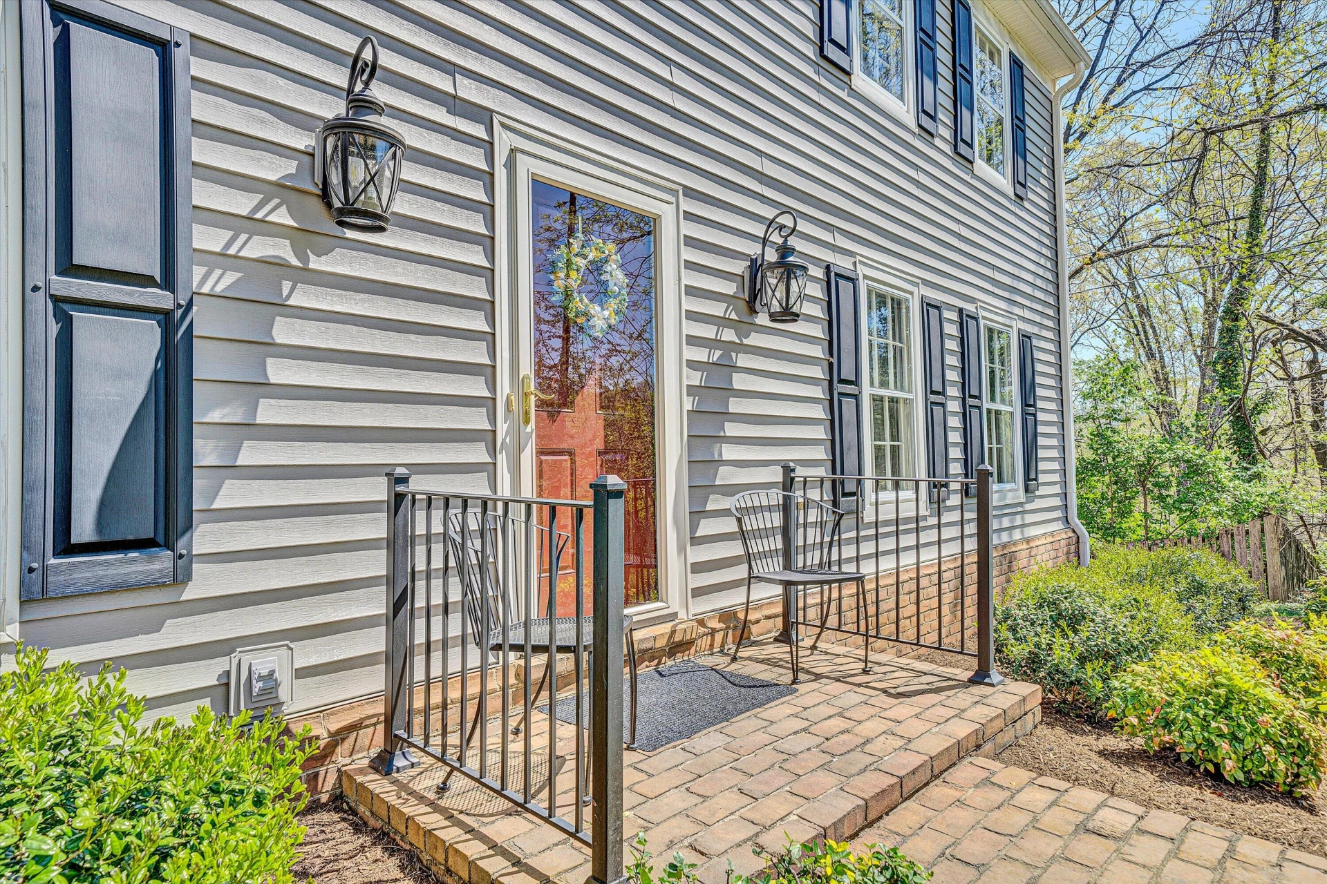 3218 Woodview RD - Photo 3