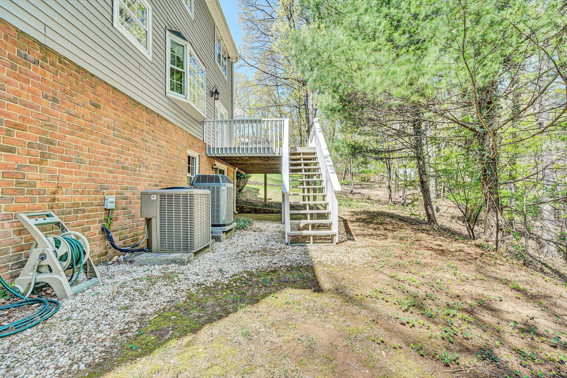 3218 Woodview RD - Photo 38