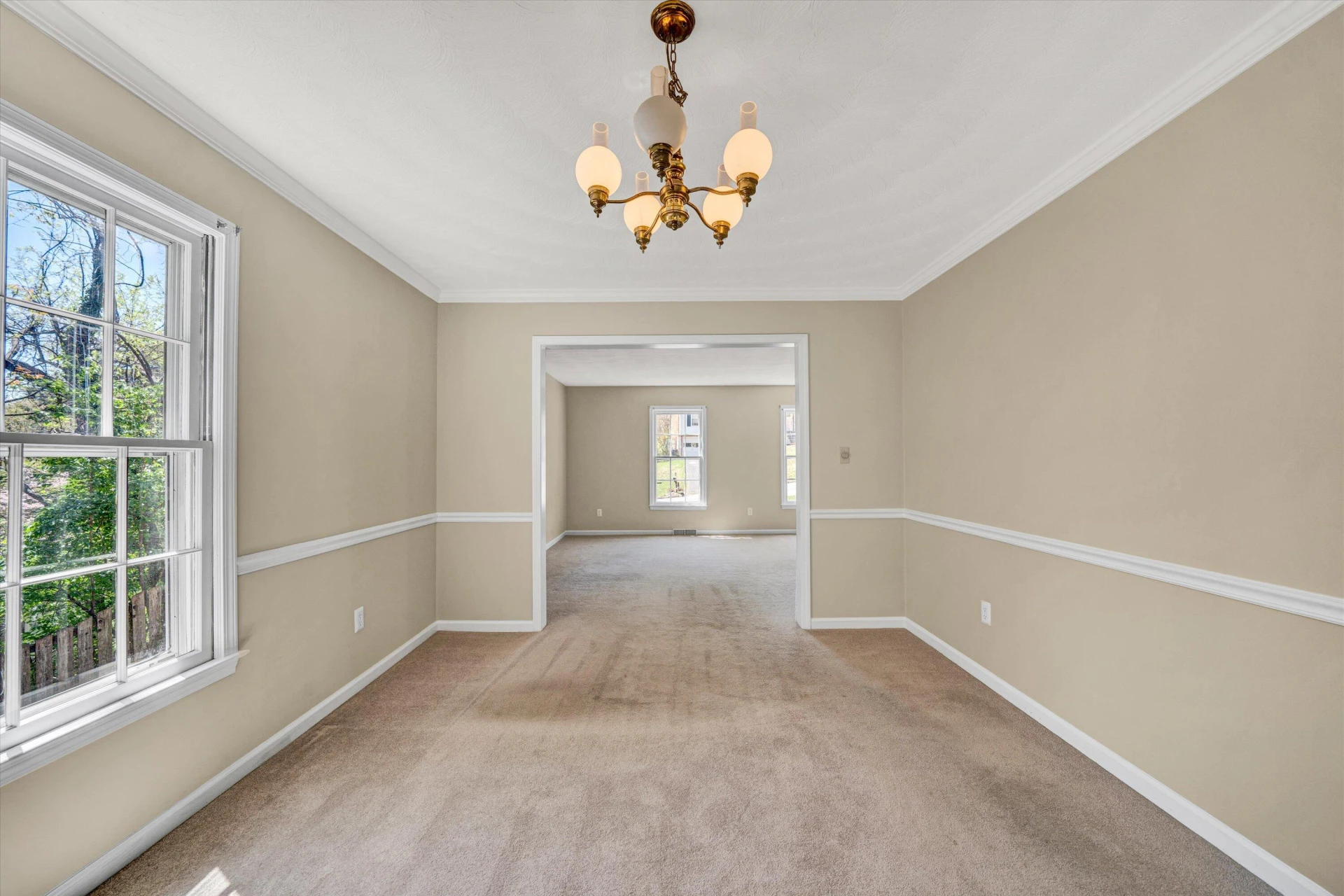 3218 Woodview RD - Photo 8