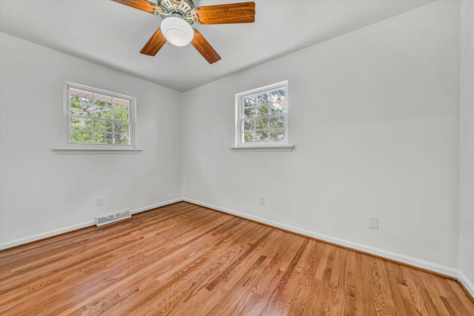 503 Crofton DR - Photo 10
