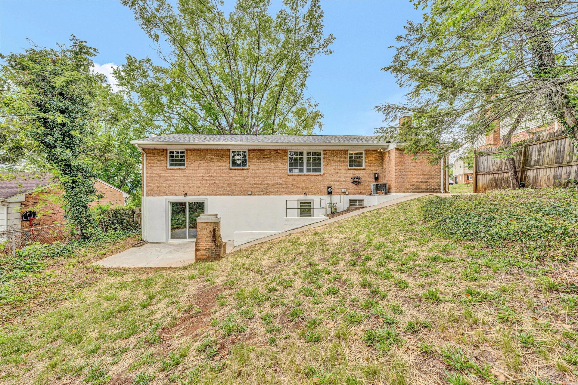 503 Crofton DR - Photo 17
