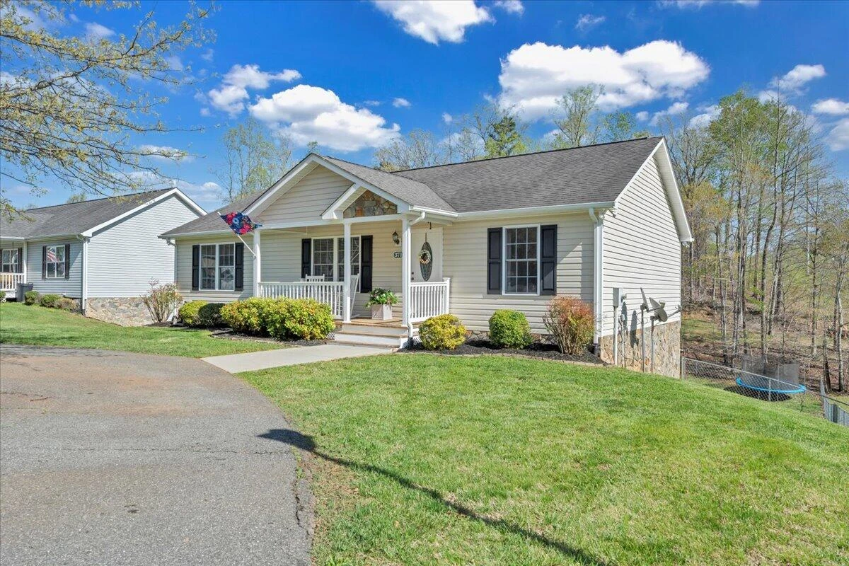 371 Leanor ST - Photo 34