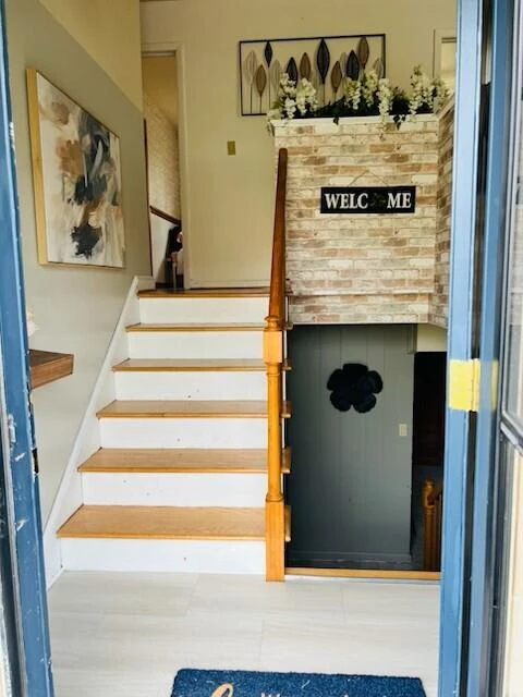 36 Frances DR - Photo 2