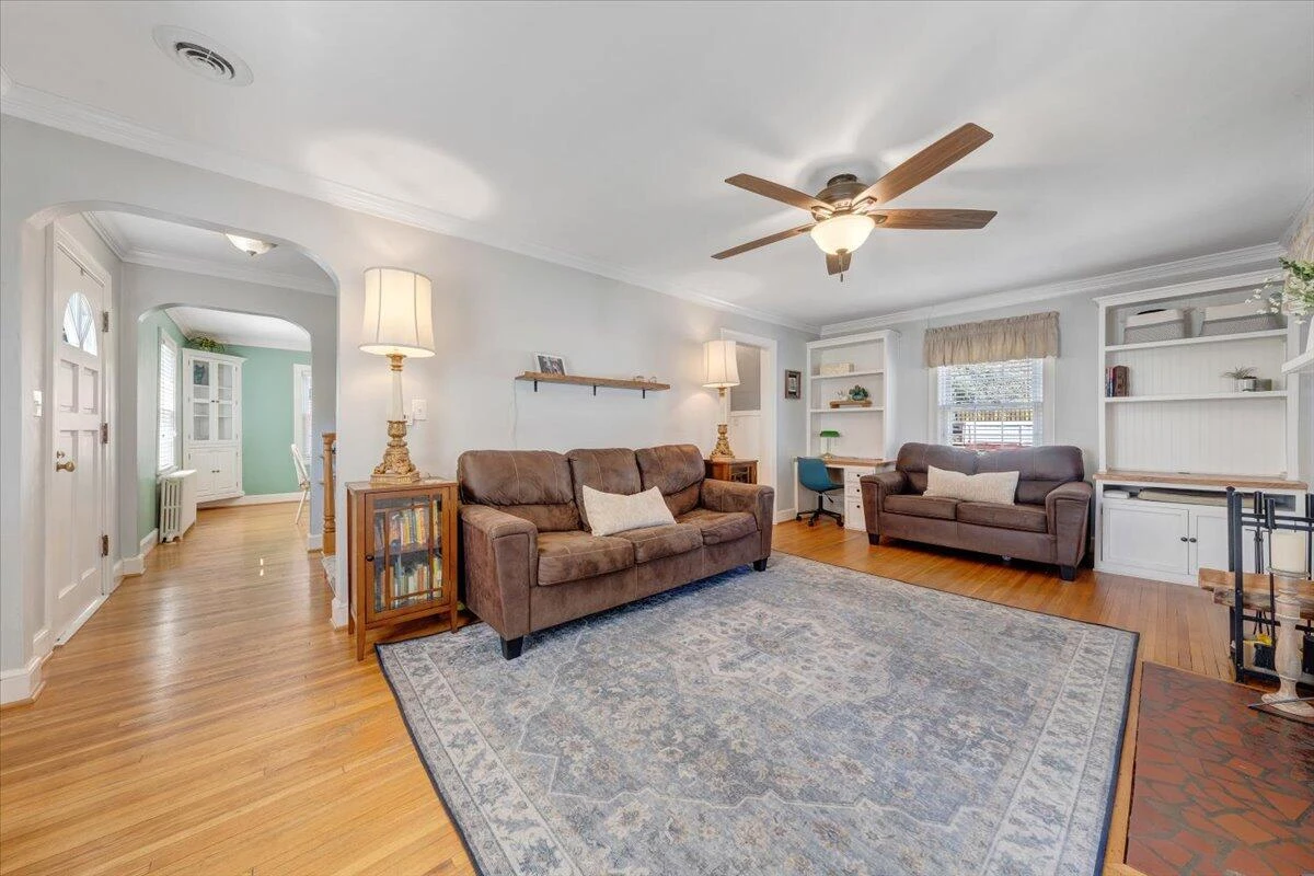 2307 Fairway DR - Photo 15