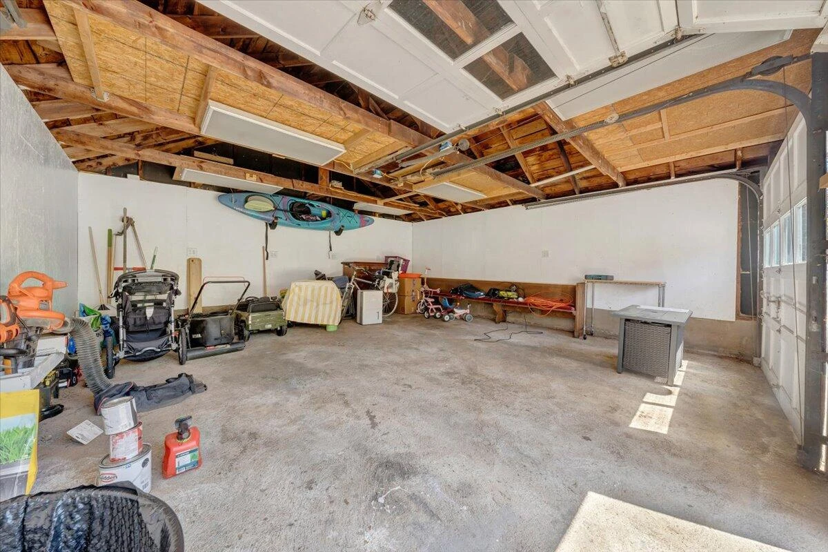 2307 Fairway DR - Photo 51
