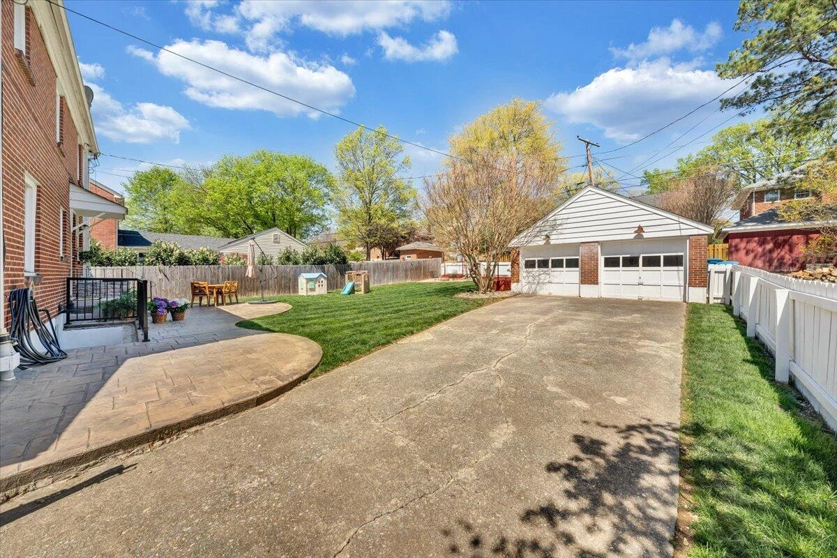 2307 Fairway DR - Photo 53