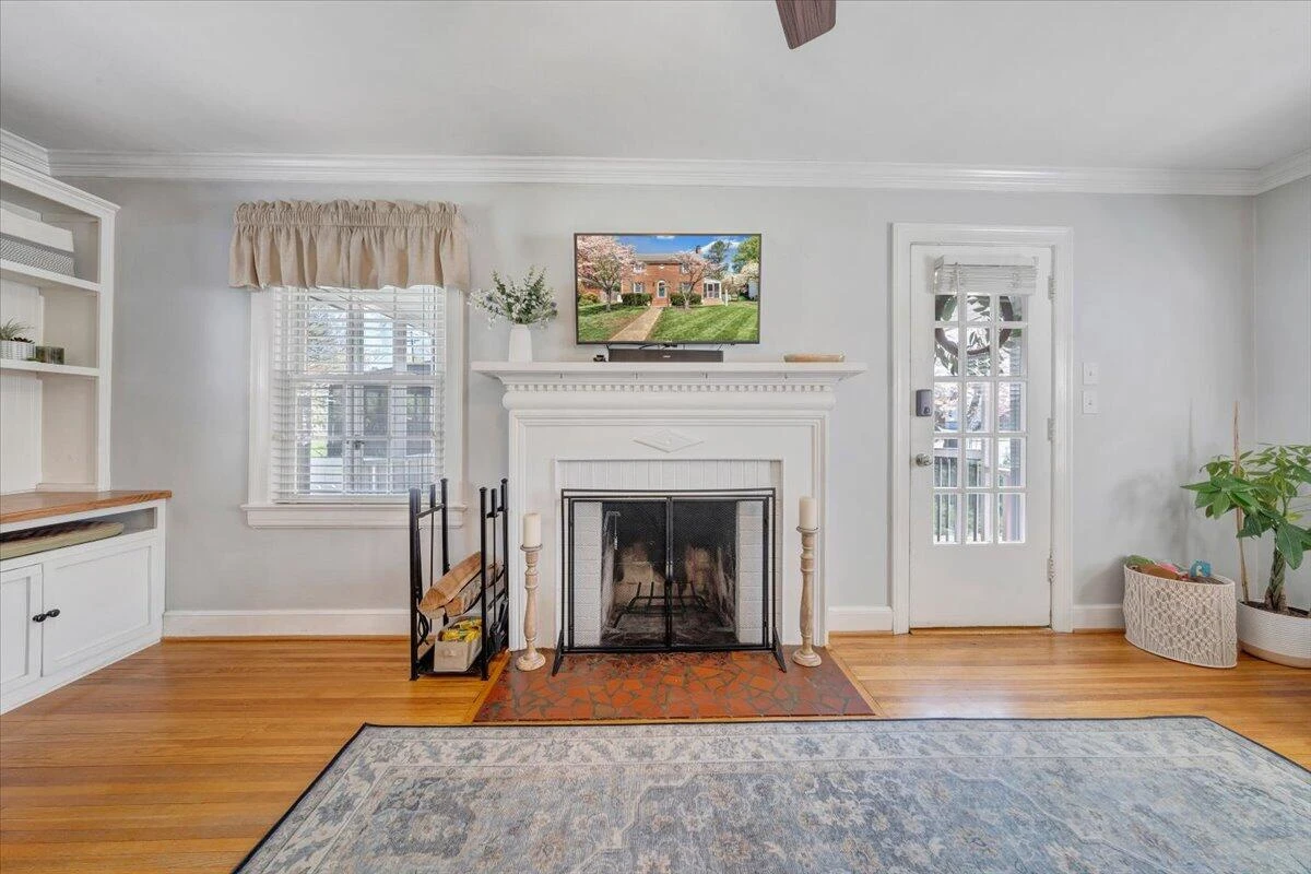 2307 Fairway DR - Photo 12